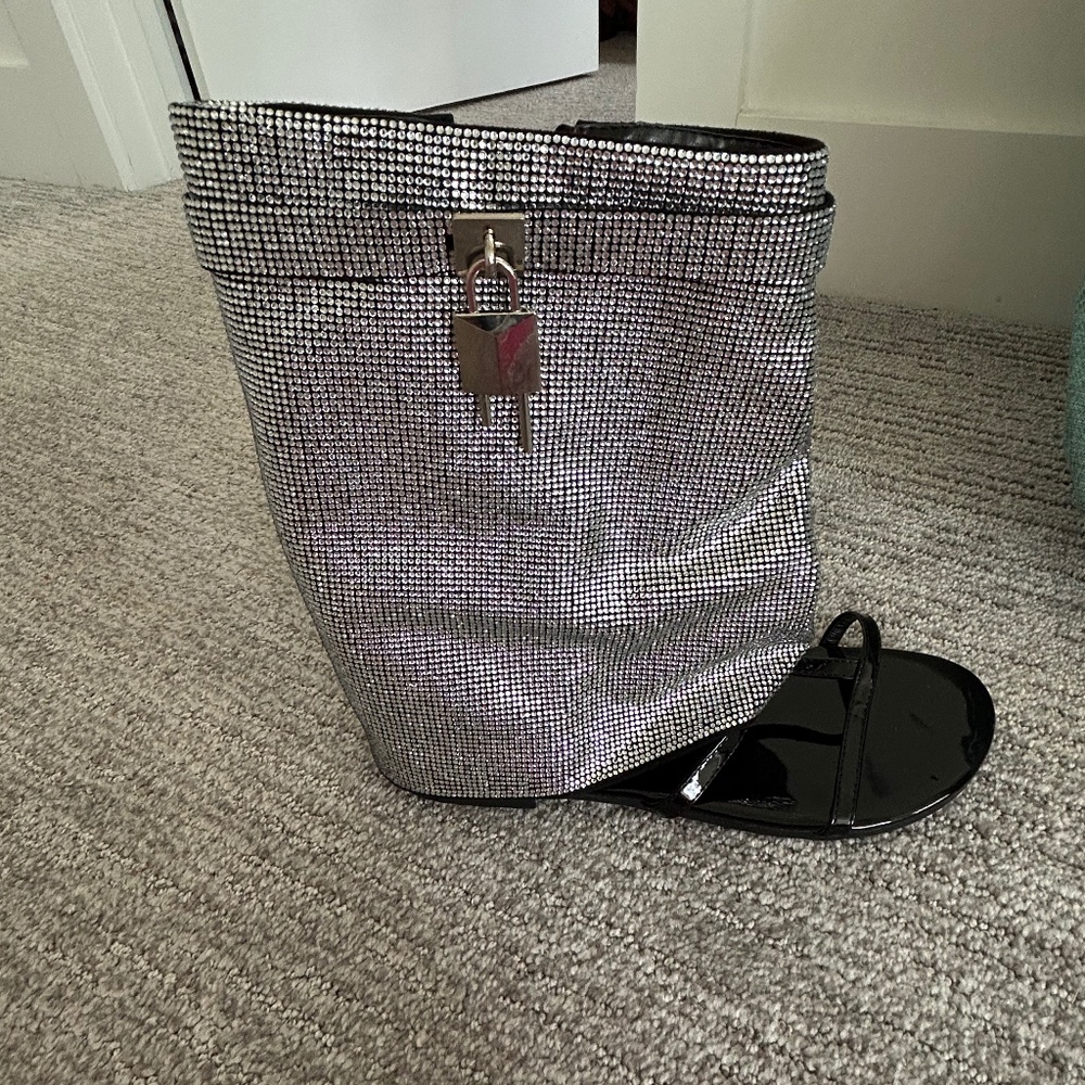 SHES DIFFERENT RHINESTONE SHEATH SANDAL IN BLACK BY CAPE ROBBIN